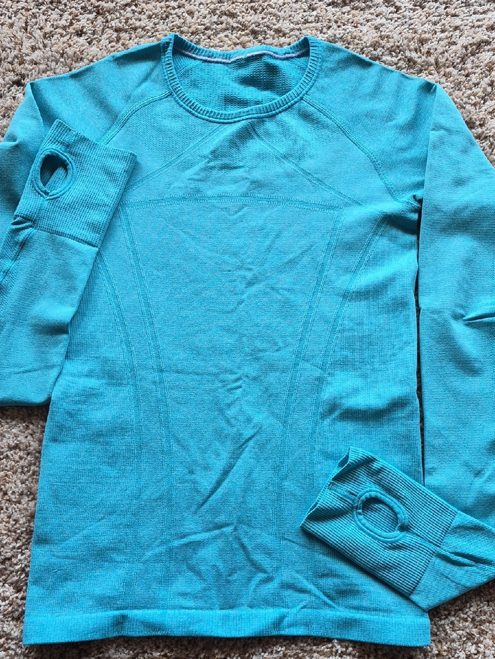 Ivivva Girls Teal Long Sleeve Thumbhole Top, No Tag, Size 10 - Guess